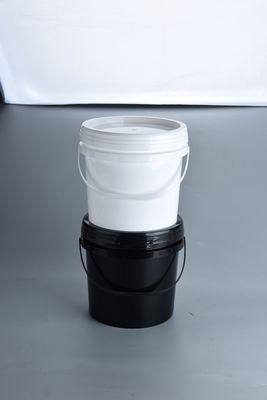 دلو الطلاء البلاستيكي 4L للمنتجات السائلة والصلبة 300 * 350mm الحجم مع خيارات تصميم قابلة للتخصيص